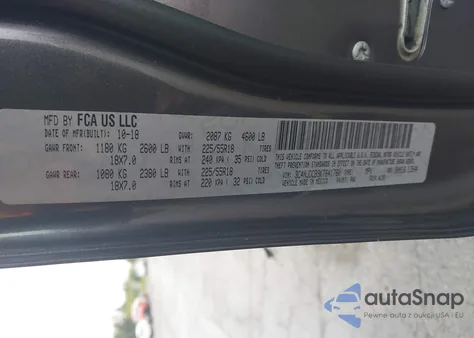 2019 Jeep Compass Limited 4X4 z USA, uszkodzony, nr VIN 3C4NJDCB9KT641760